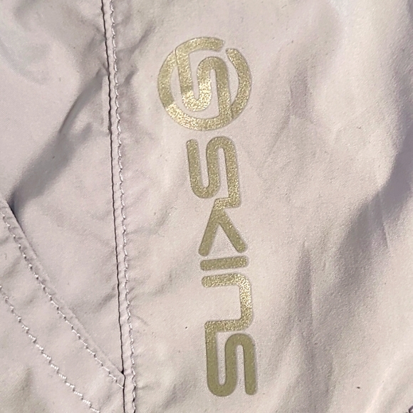 Skins Women's Plus System Run Shorts Size M, NWT!! - Picture 9 of 11